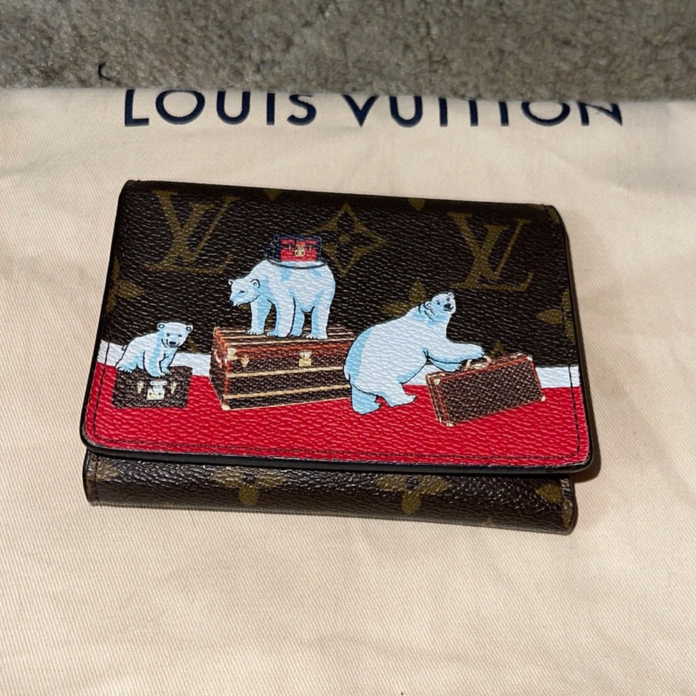 Limited Edition Louis Vuitton Wallet. - Picture 1 of 9